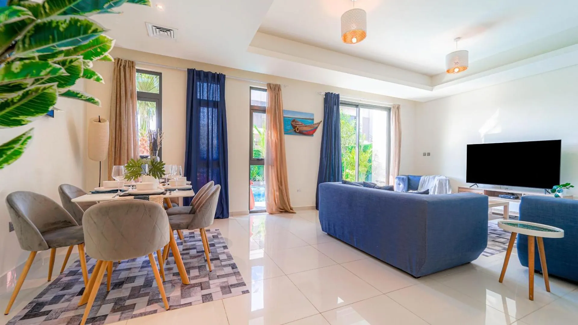 Dubai Private Pool Villa Damac Hills 2 Deleguest