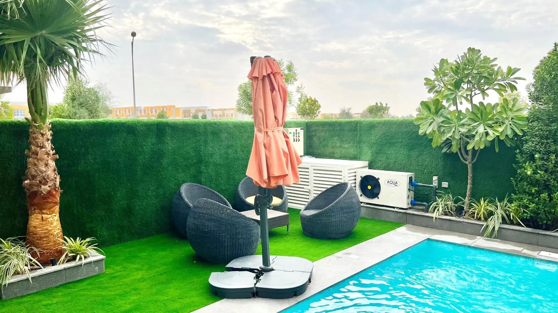 Dubai Private Pool Villa Damac Hills 2 Deleguest